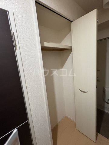 13/30 収納