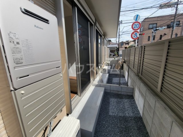 21/30 バルコニー