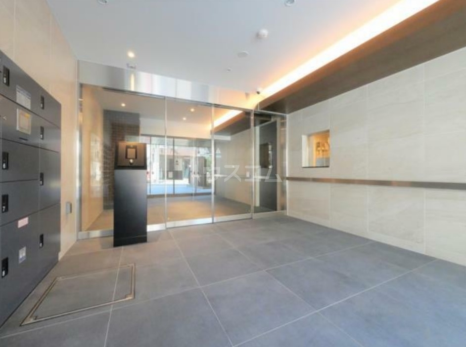 20/22 エントランス