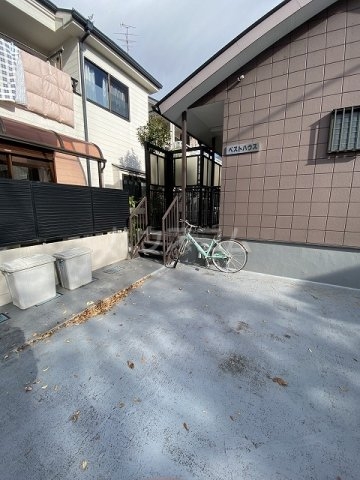 17/18 エントランス