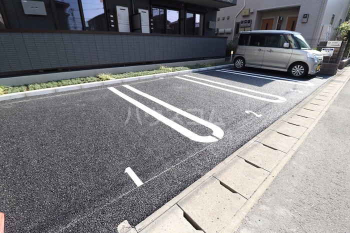 17/25 駐車場