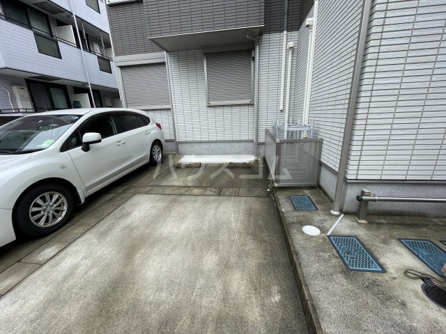 19/27 駐車場