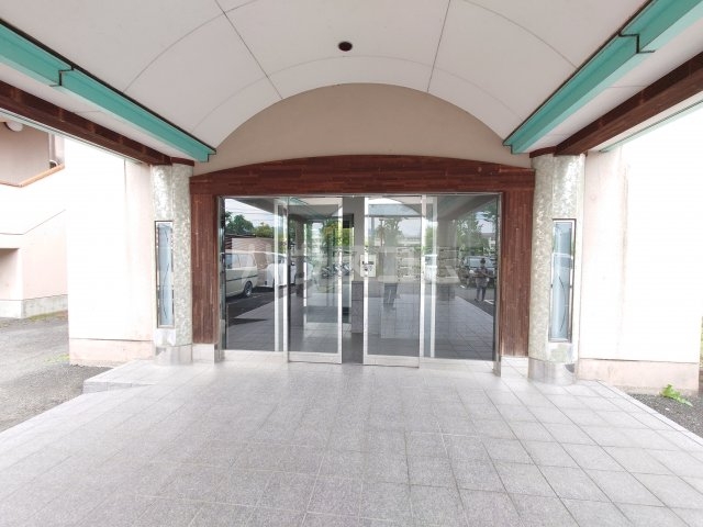 26/30 エントランス