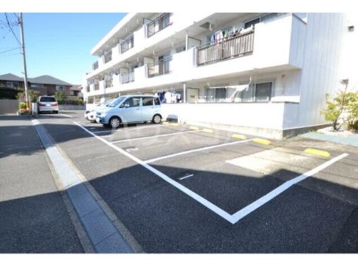 20/30 駐車場