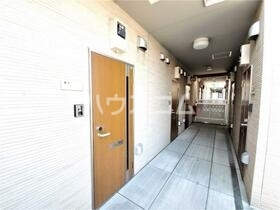 14/17 エントランス