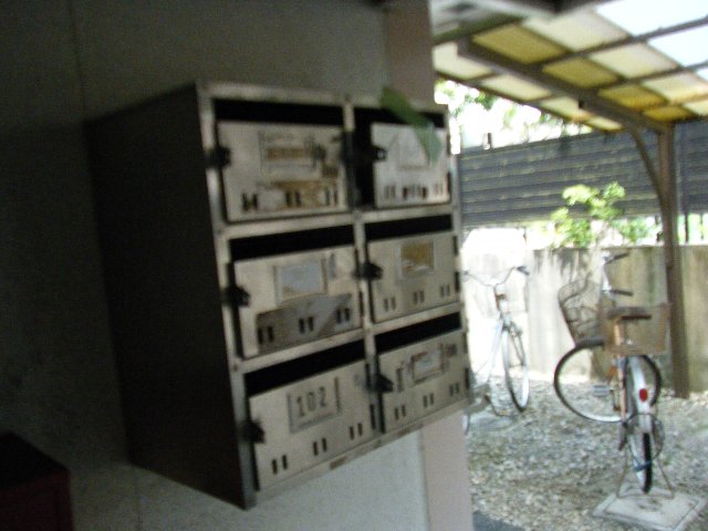 22/28 エントランス