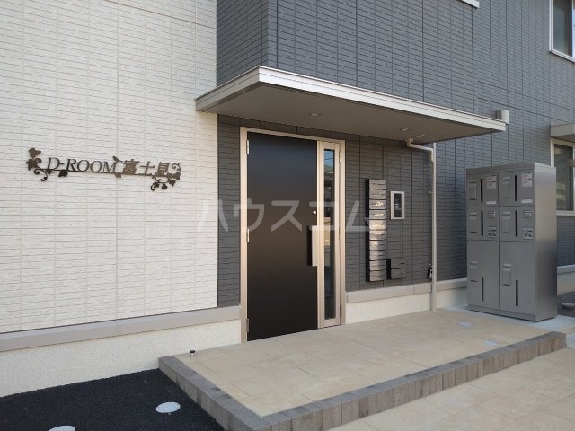 2/3 エントランス