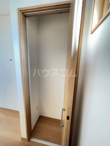 13/30 収納