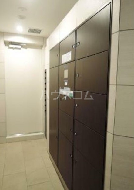 14/23 エントランス