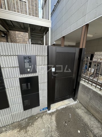 29/30 エントランス