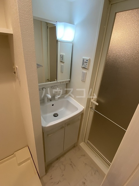 13/30 洗面