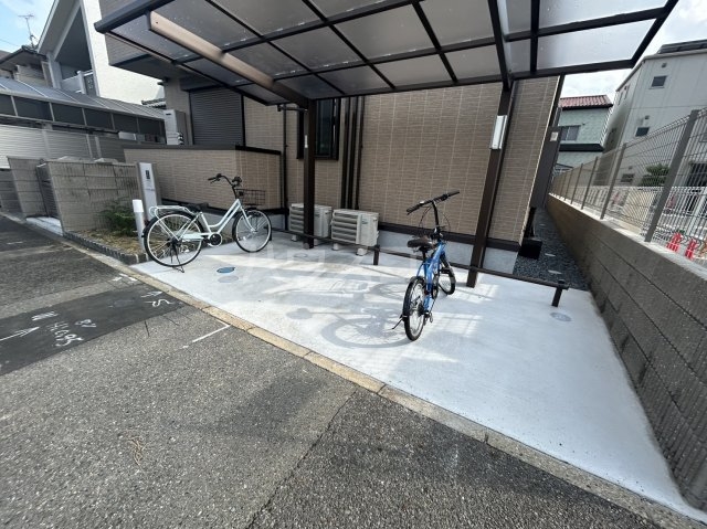 22/30 駐車場