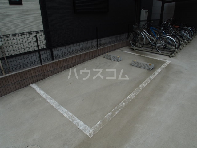 22/30 駐車場