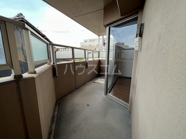 20/30 バルコニー