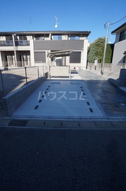 15/21 エントランス