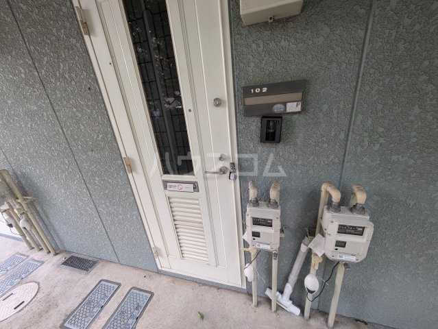 20/30 エントランス