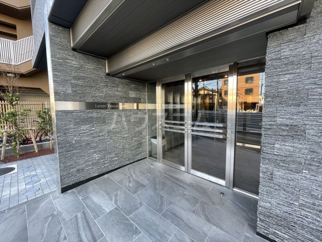 2/6 エントランス