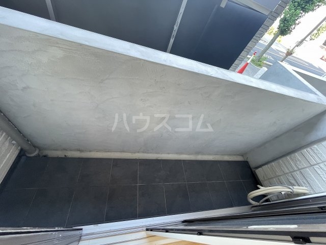 15/22 バルコニー
