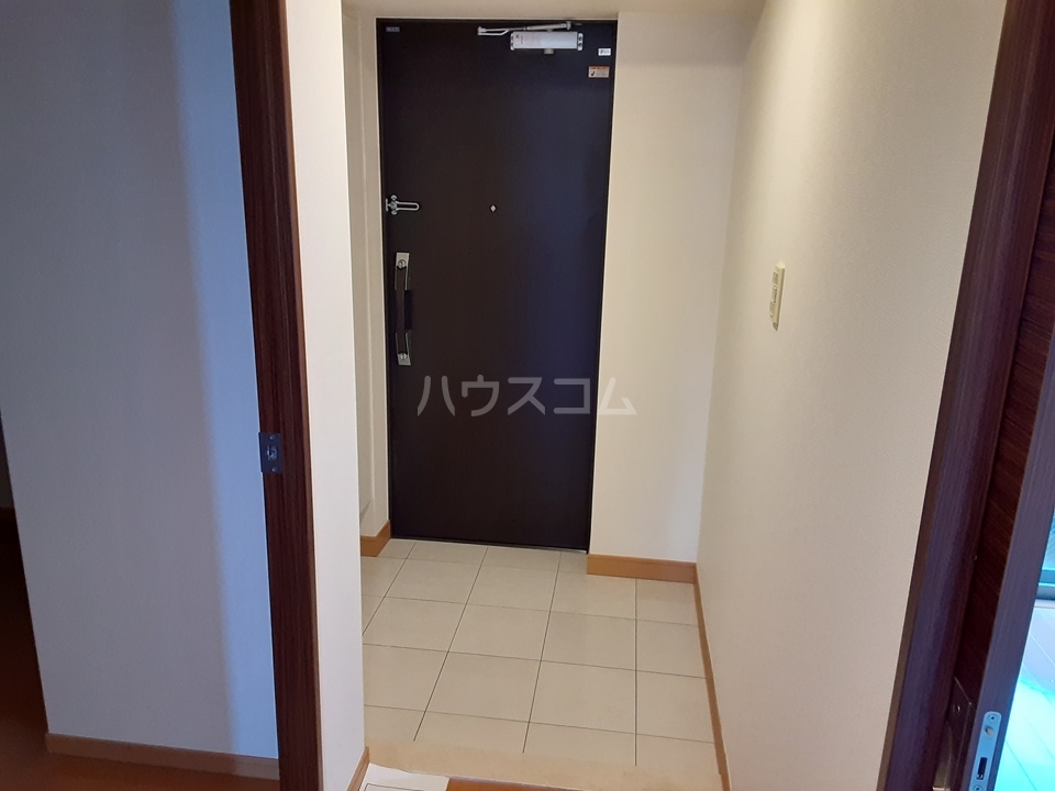 13/30 玄関