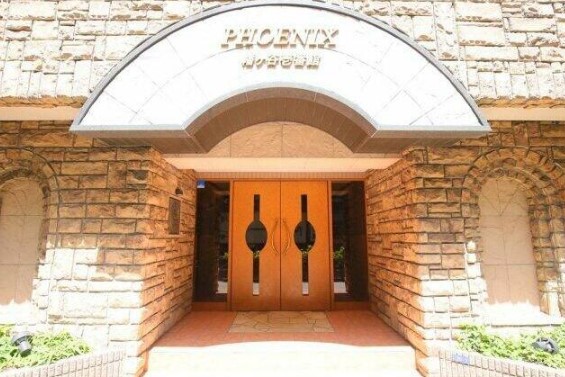 22/25 エントランス