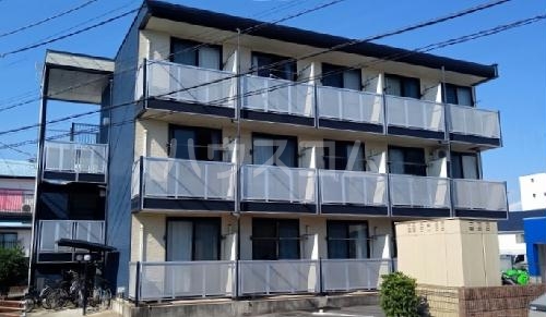 レオパレスエレカーサの外観