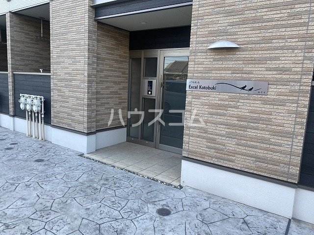 25/30 エントランス