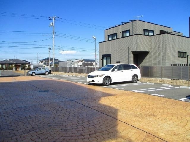 16/20 駐車場