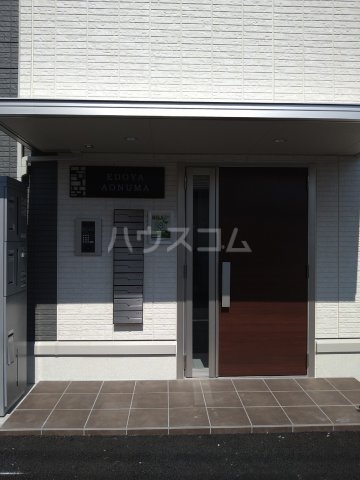 16/27 エントランス