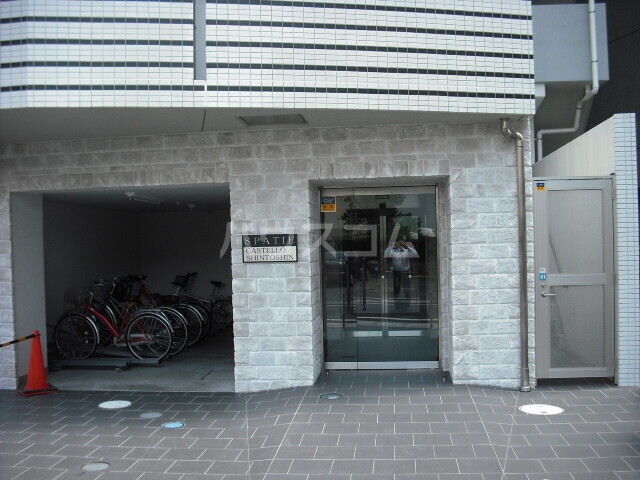 21/24 エントランス