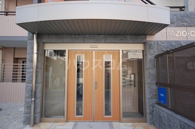 14/19 エントランス