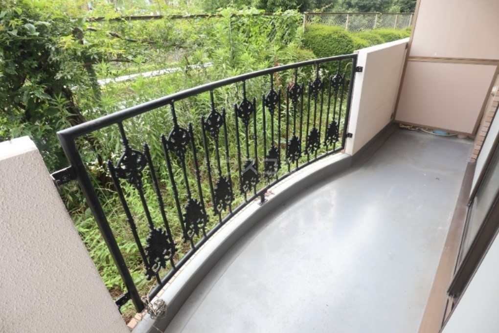 13/21 バルコニー