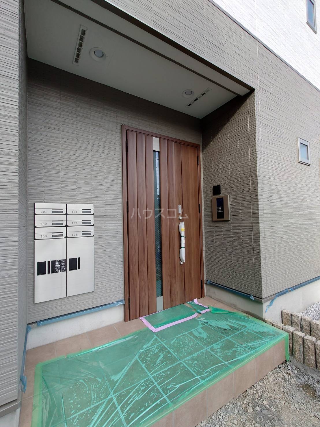 29/30 エントランス