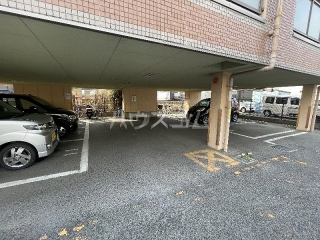 16/22 駐車場