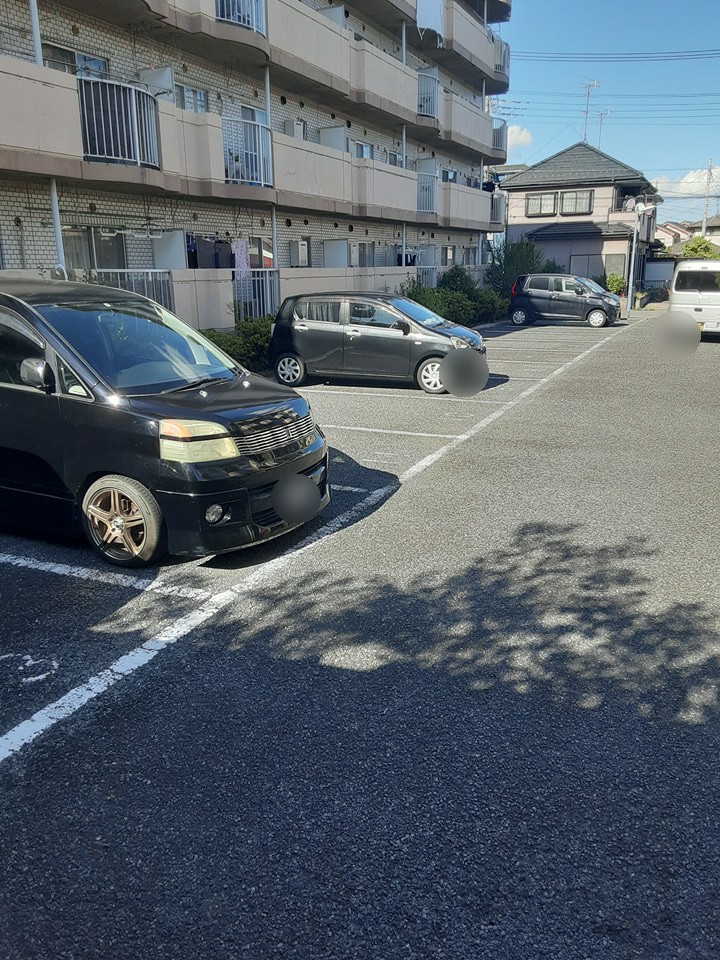 21/29 駐車場
