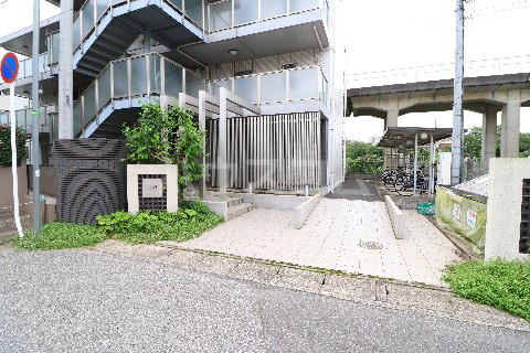 29/30 エントランス