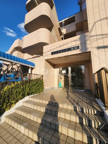 2/6 エントランス