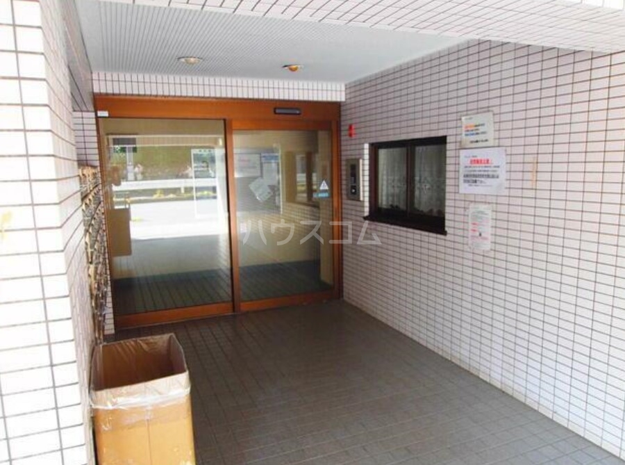 14/15 エントランス