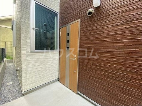 17/27 エントランス