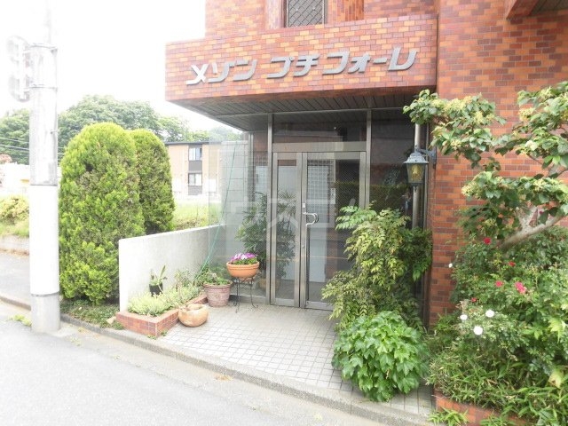 2/4 エントランス