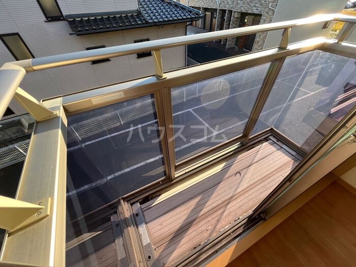 13/23 バルコニー