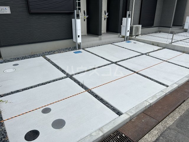 22/30 駐車場
