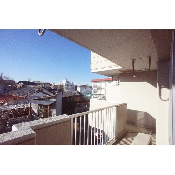 13/22 バルコニー