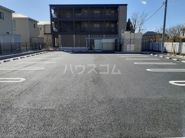 14/20 駐車場