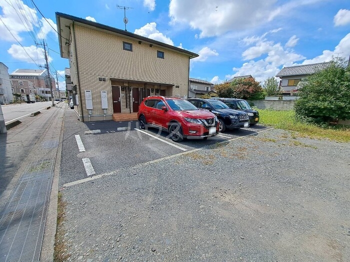 16/19 エントランス