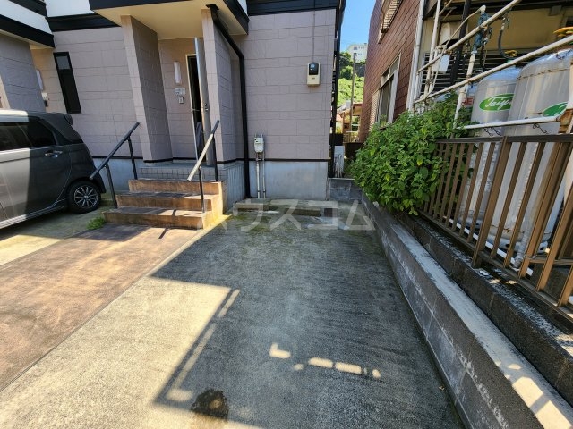 25/25 駐車場