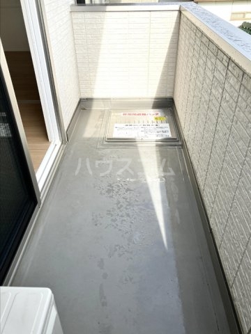 19/27 バルコニー