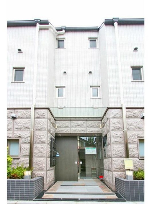 14/16 エントランス