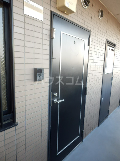 21/29 エントランス