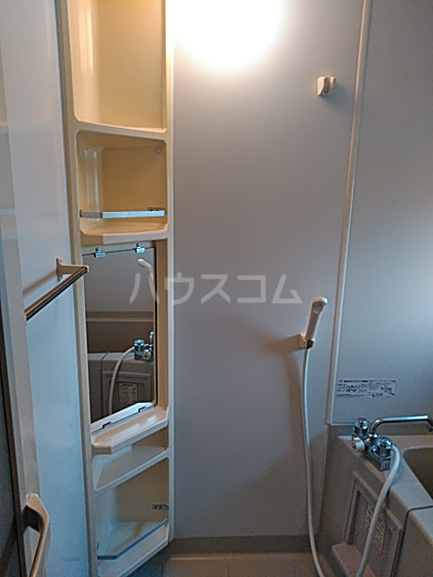16/26 浴室