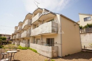 2/5 エントランス